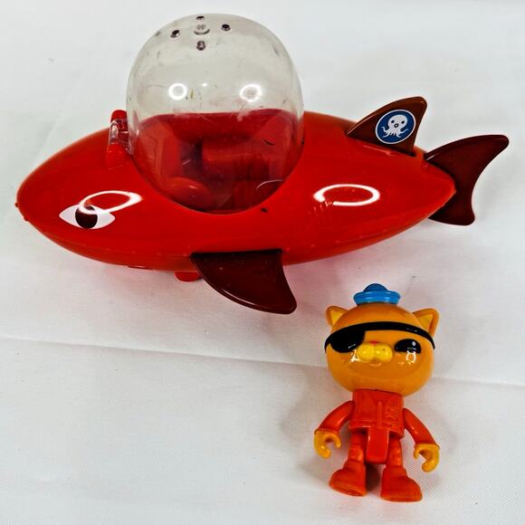 Octonauts Gup B Shark Submarine Vehicle and Figure Set - Picture 1 of 5